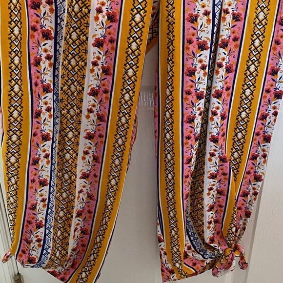 FULL CIRCLE TREND  Junior Medium Strapless Jumper. - Picture 7 of 9